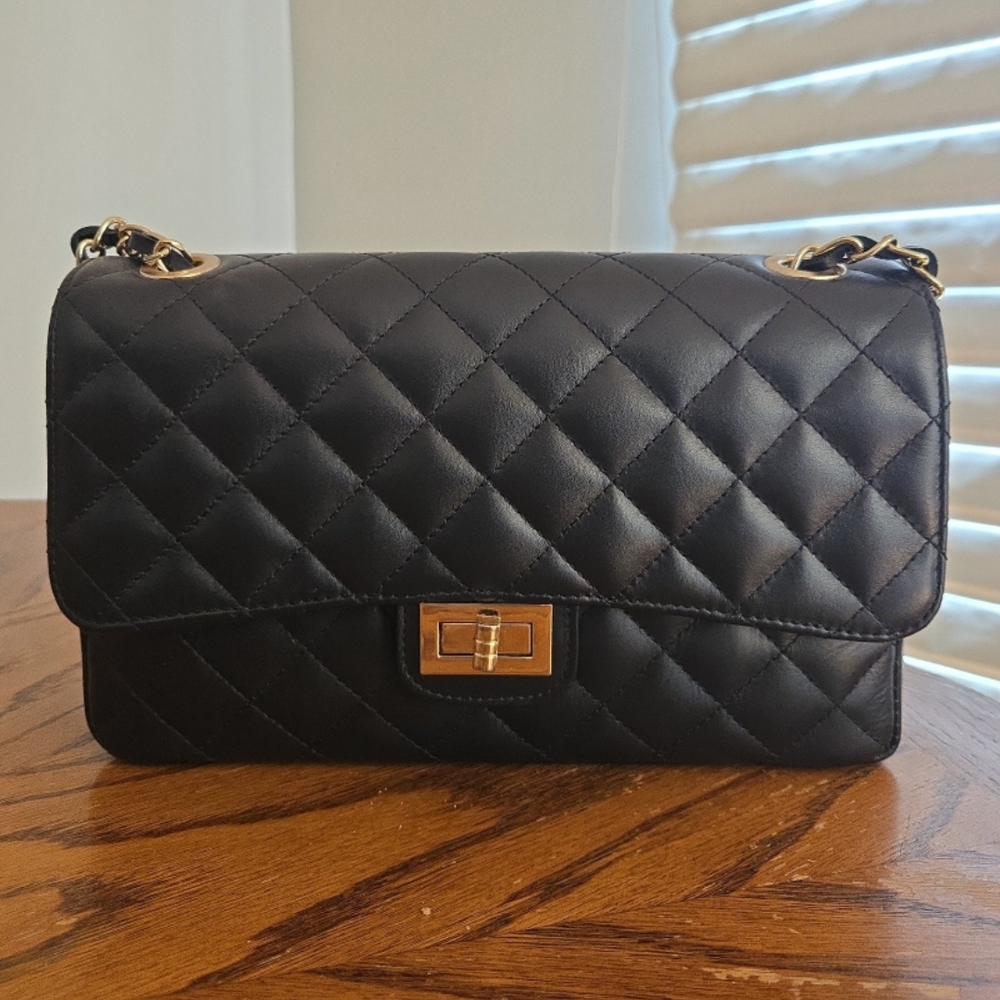 Robertta Rossi Quilted Leather Purse